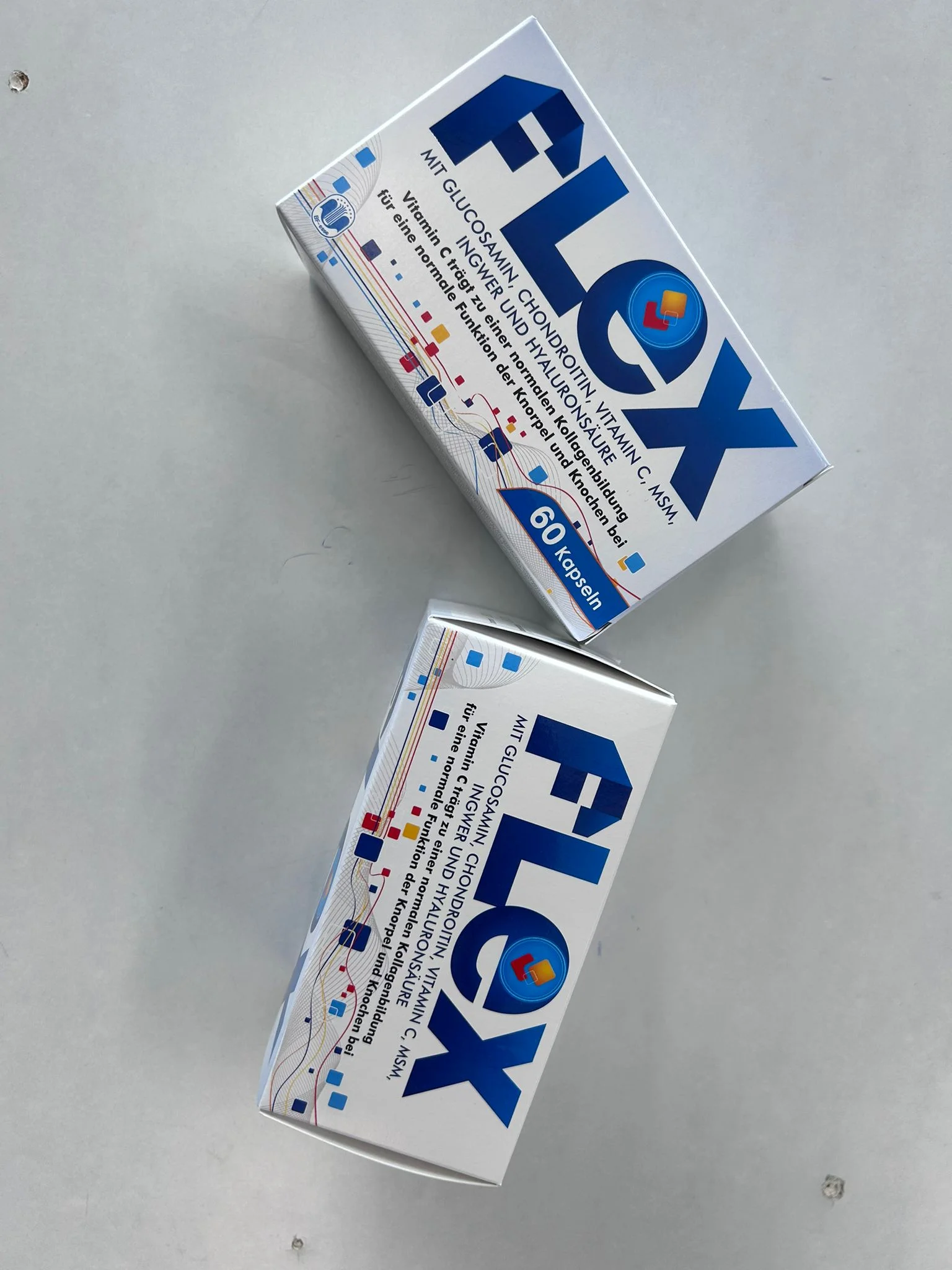 Flex es un suplemento para la salud osteoarticular con glucosamina, condroitina, colágeno tipo II, MSM y vitamina C